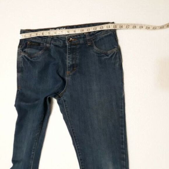 DKNY Greenwich Womens Sz 16 Denim Blue Jeans with Embroidery Mid Rise Skinny - Picture 9 of 11